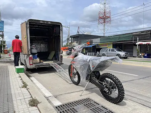ส่งรถมอเตอร์ไซค์ทางรถไฟ ราคา